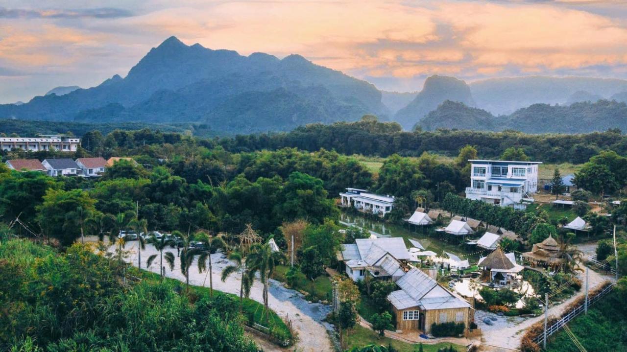 Nang Non Camping Ville นางนอนแค้มป์ปิ้งวิลล์ แม่สาย ภายนอก รูปภาพ